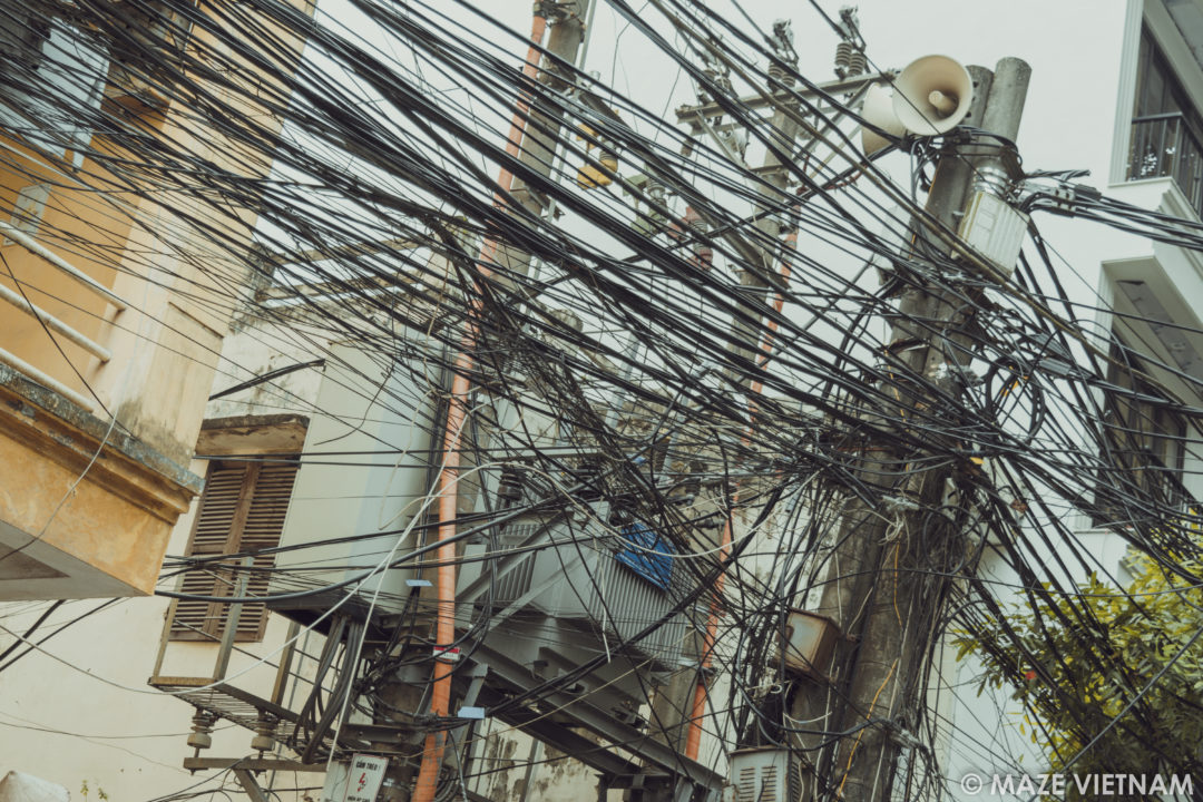 The tangle of electrical wires in Hanoi - A Nightmare for  